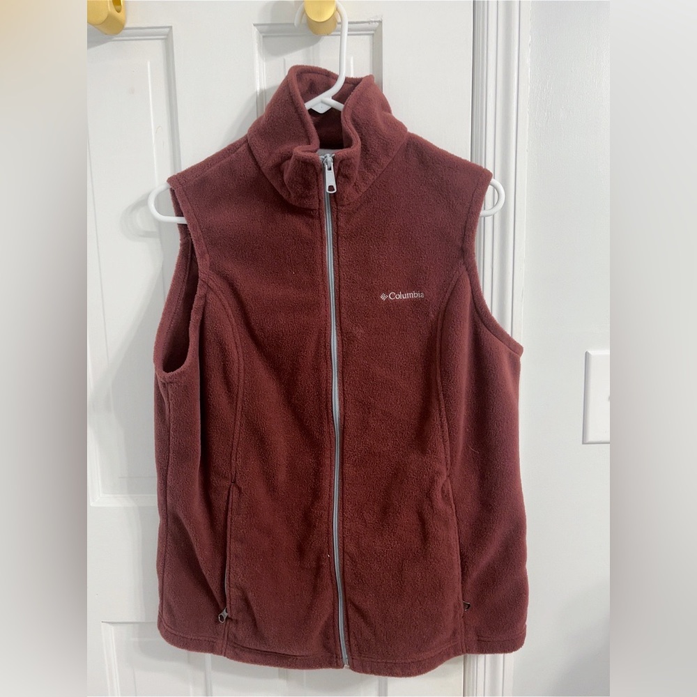 Columbia vest